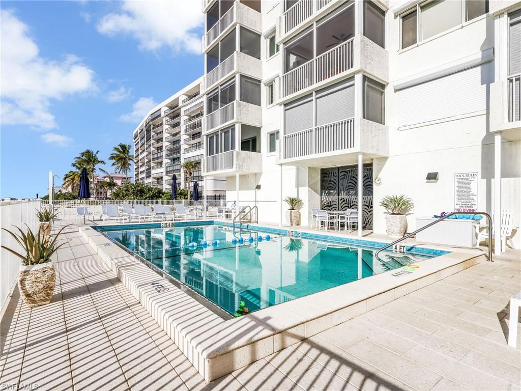 THE EGRET - Residential