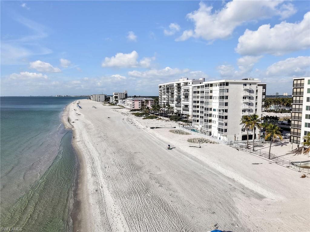 THE EGRET - Residential