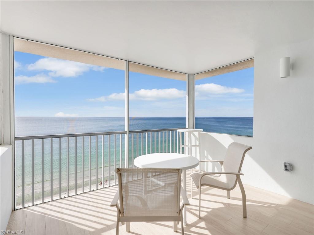 THE EGRET - Residential