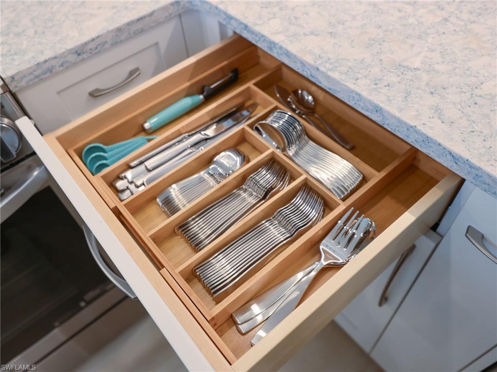 THE EGRET - Residential