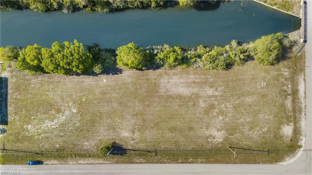 CAPE CORAL - Land