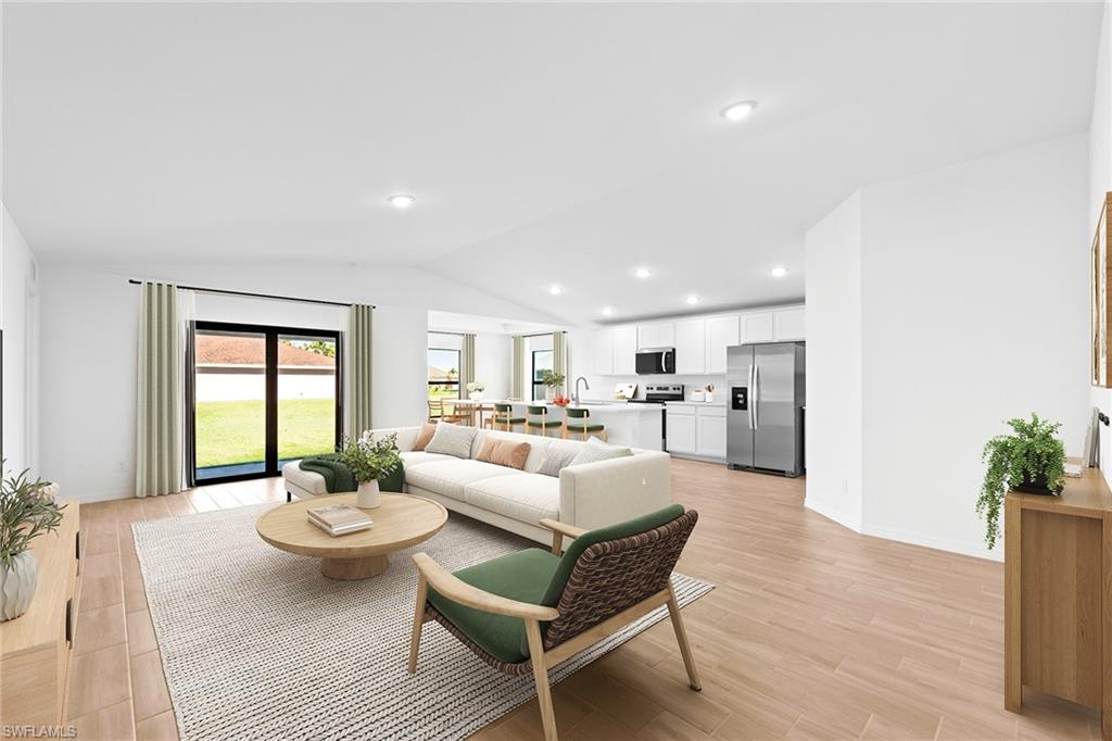 CAPE CORAL - Residential