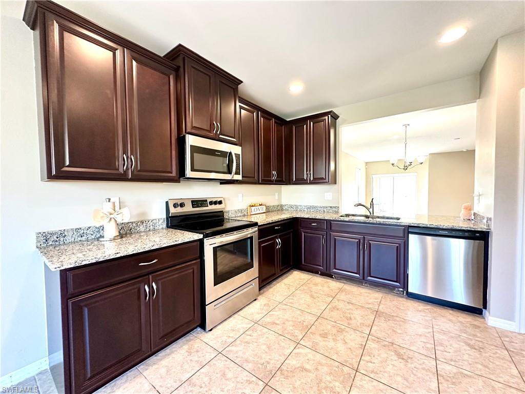 LINDSFORD - Residential Lease