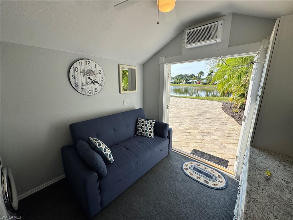 RIVERBEND MOTORCOACH RESORT - Land