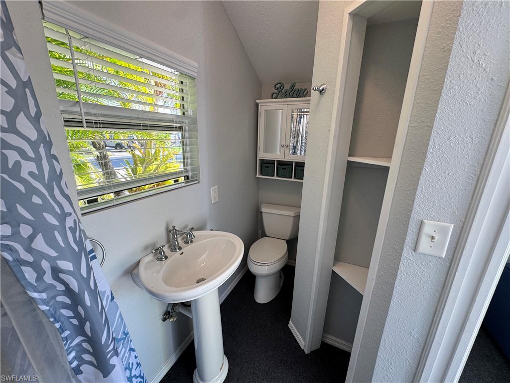 RIVERBEND MOTORCOACH RESORT - Land