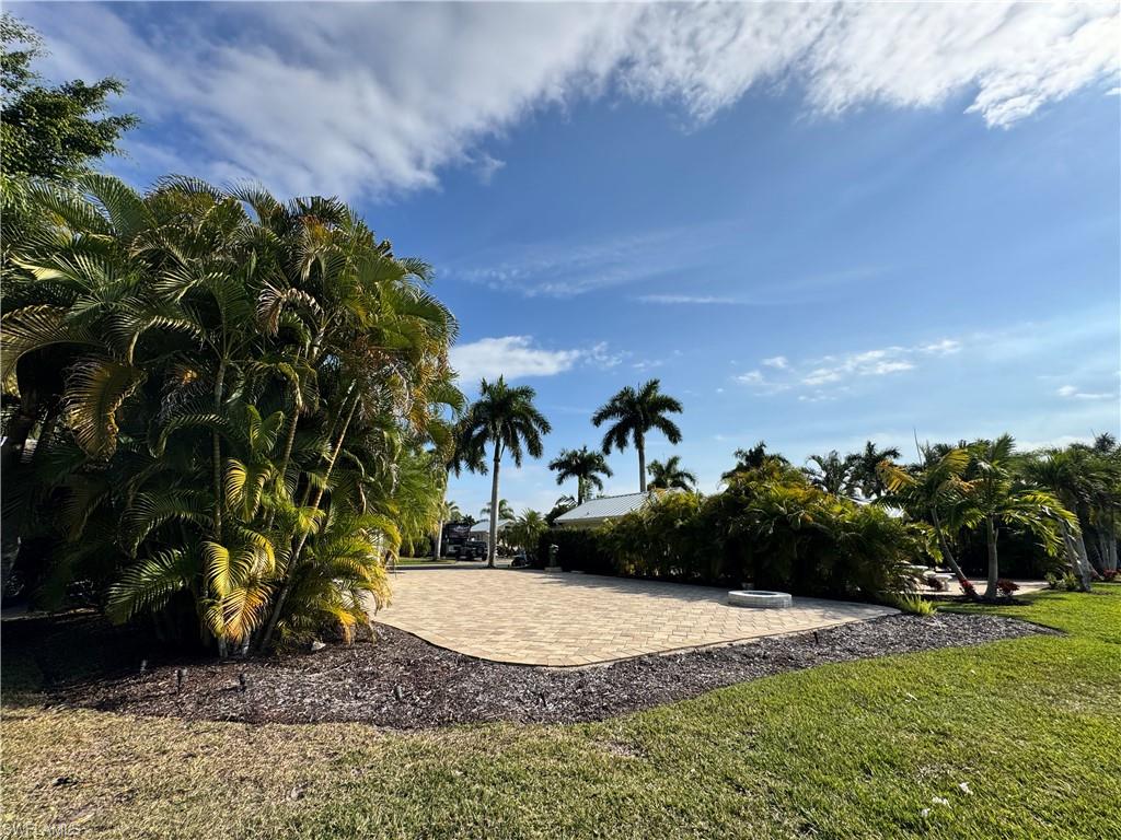 RIVERBEND MOTORCOACH RESORT - Land