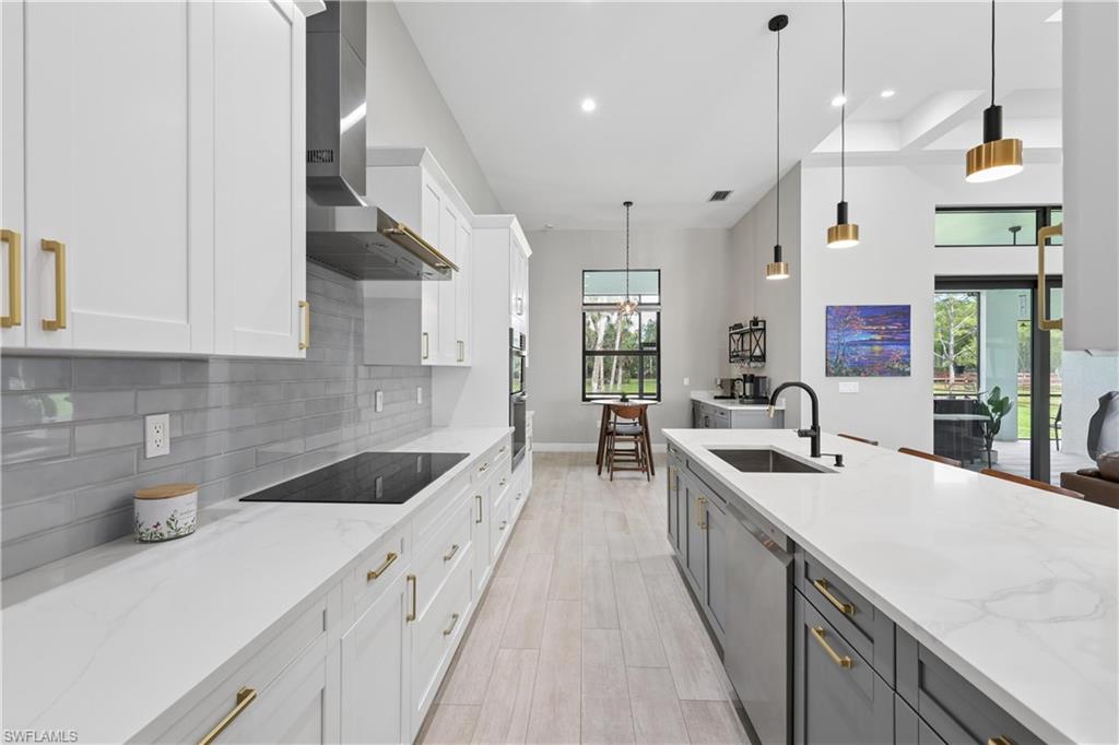 GOLDEN GATE ESTATES - Residential