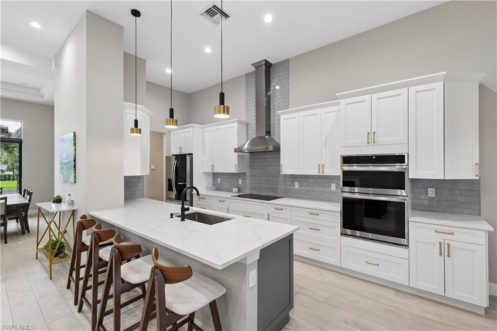 GOLDEN GATE ESTATES - Residential