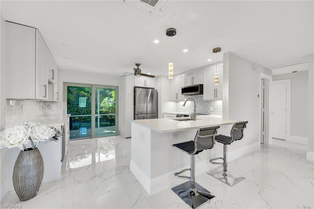 ROYAL PARK VILLAS - Residential