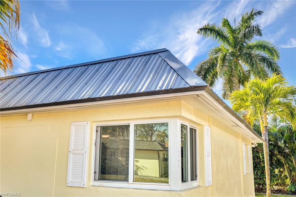 ROYAL PARK VILLAS - Residential