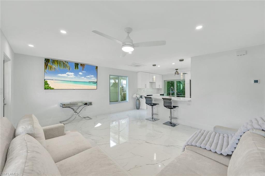 ROYAL PARK VILLAS - Residential