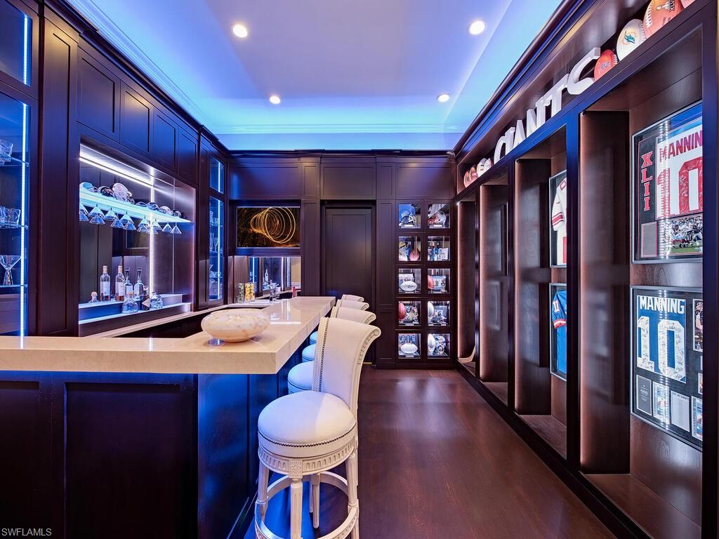 BAY LAUREL ESTATES - Residential