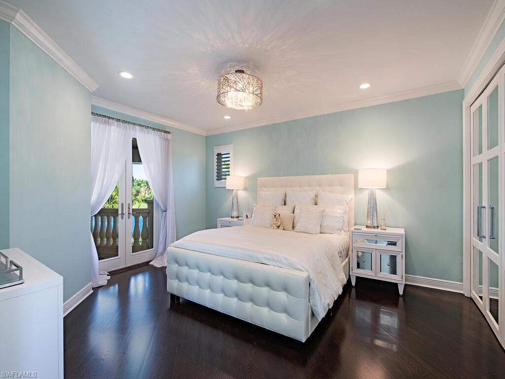 BAY LAUREL ESTATES - Residential