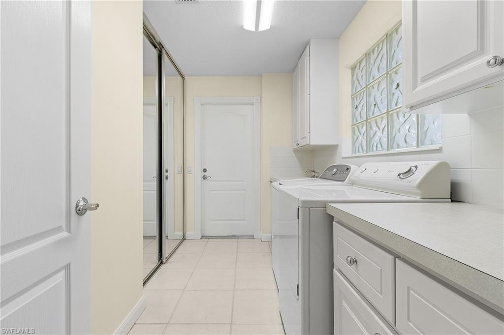 ISLAND WALK - Residential Lease