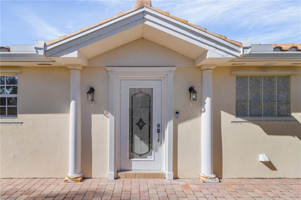 ISLAND WALK - Residential Lease