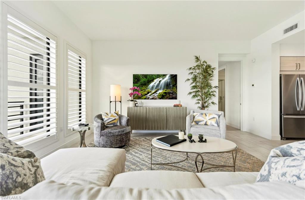 ELEVEN ELEVEN CENTRAL - Residential