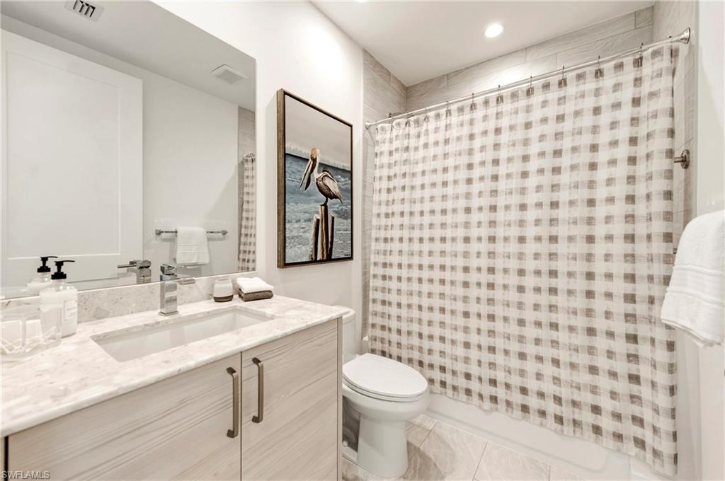 ELEVEN ELEVEN CENTRAL - Residential