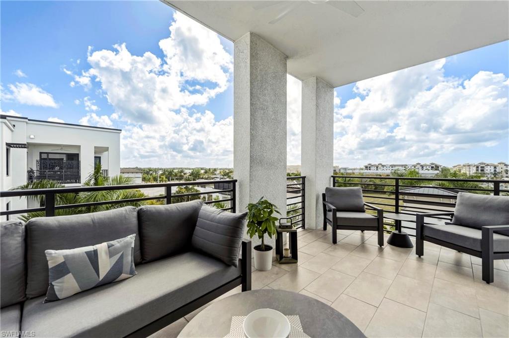 ELEVEN ELEVEN CENTRAL - Residential