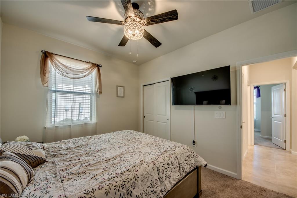 HAMPTON LAKES - Residential