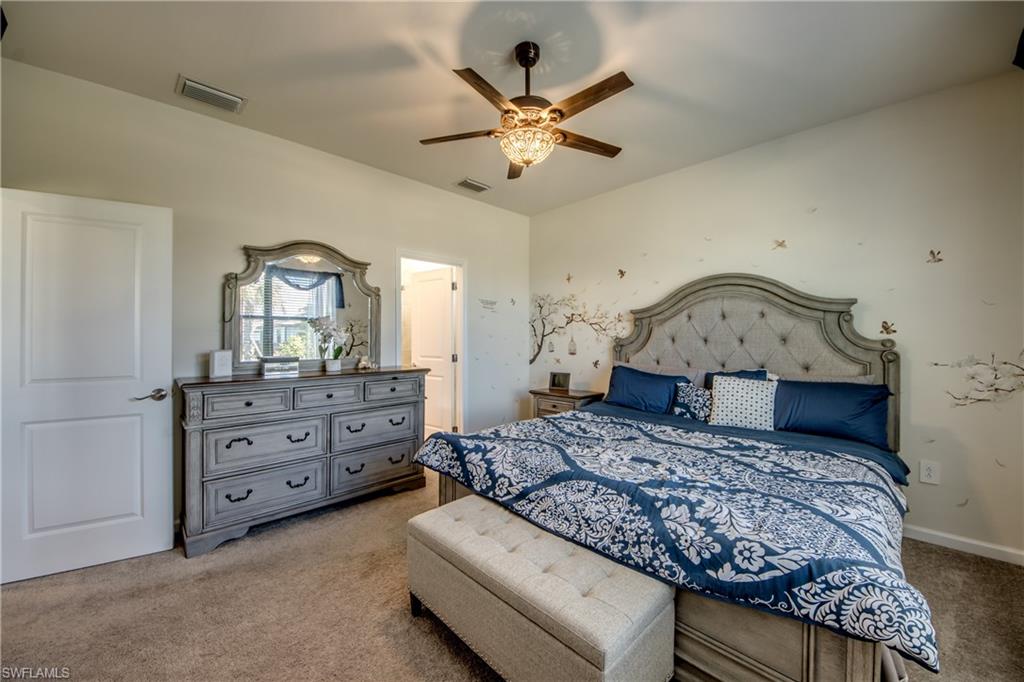 HAMPTON LAKES - Residential