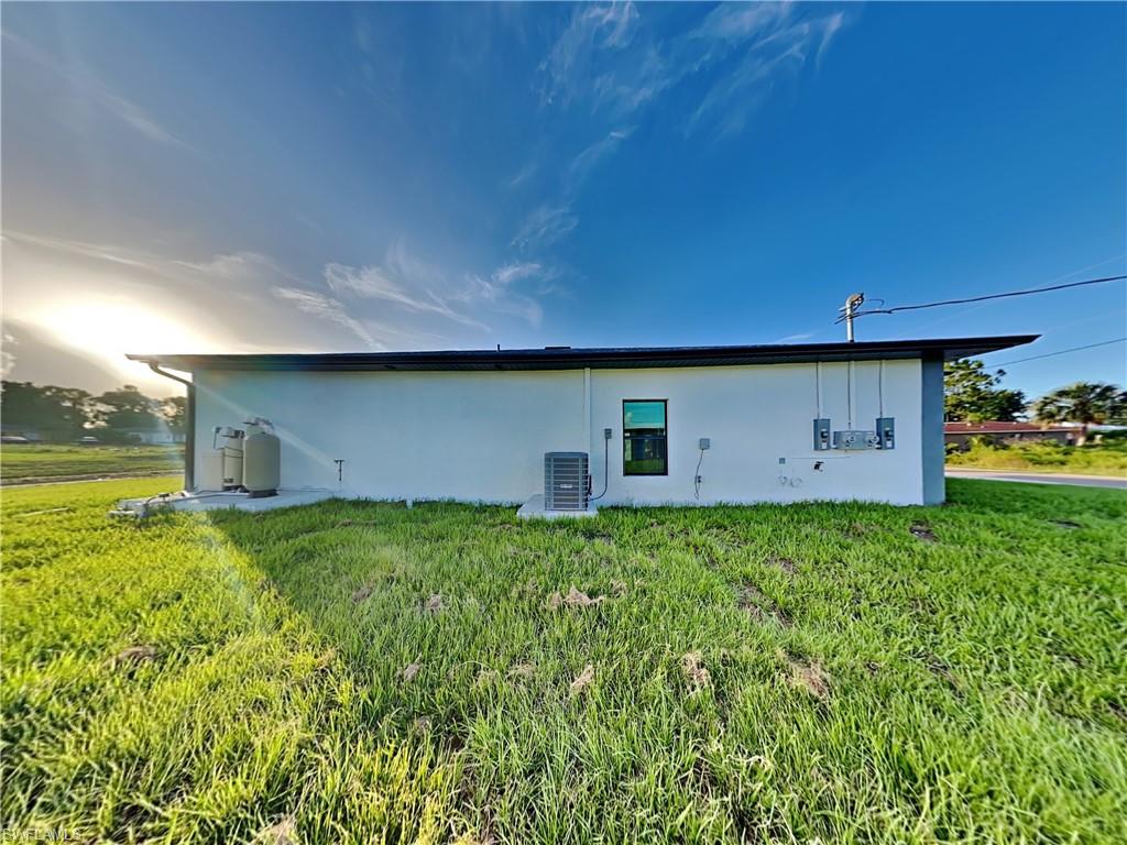 LEHIGH ACRES - Residential