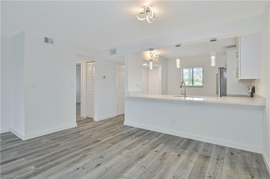 BAY POINTE YACHT & RACQUET CLUB - Residential