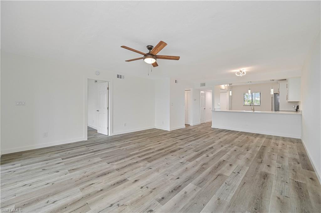 BAY POINTE YACHT & RACQUET CLUB - Residential