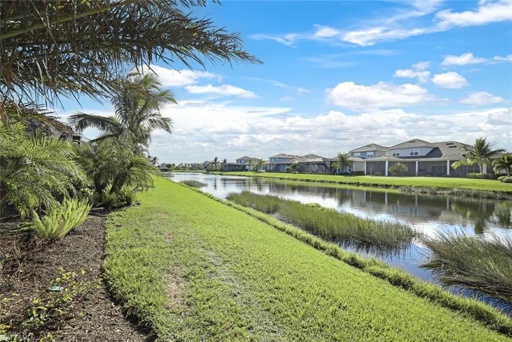 ESPLANADE LAKE CLUB - Residential Lease