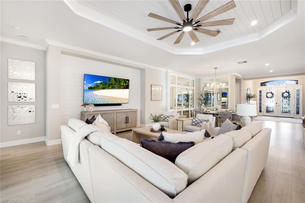 ESPLANADE LAKE CLUB - Residential Lease