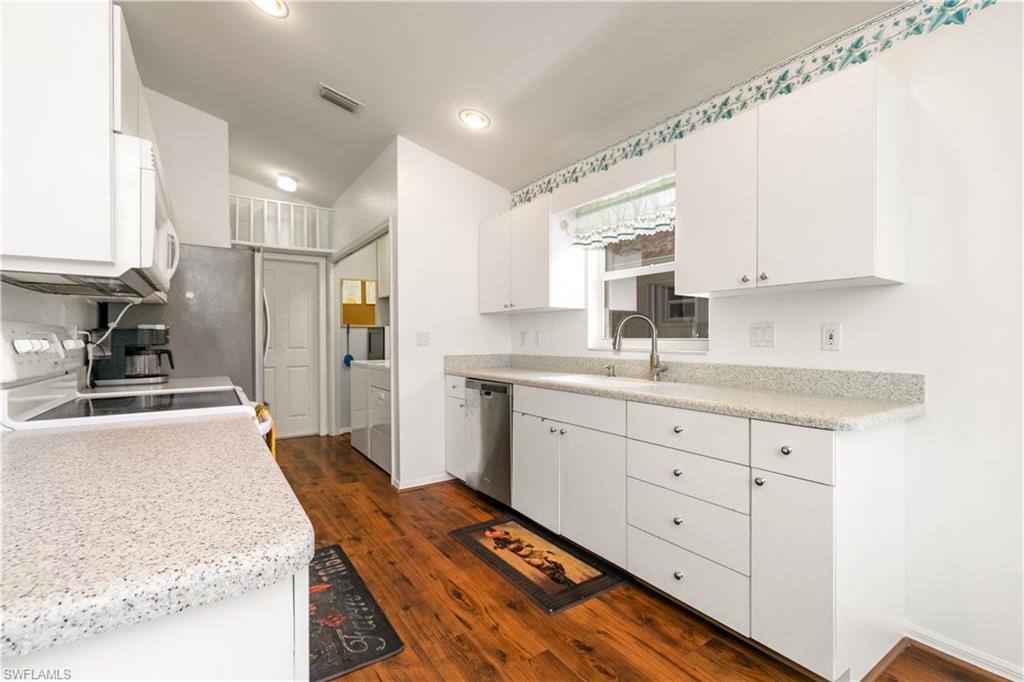 SABAL SPRINGS GOLF AND RACQUET CLUB - Residential