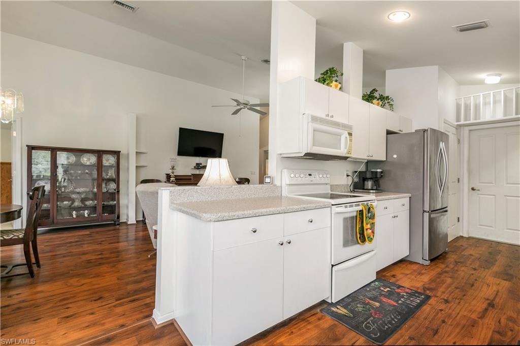 SABAL SPRINGS GOLF AND RACQUET CLUB - Residential