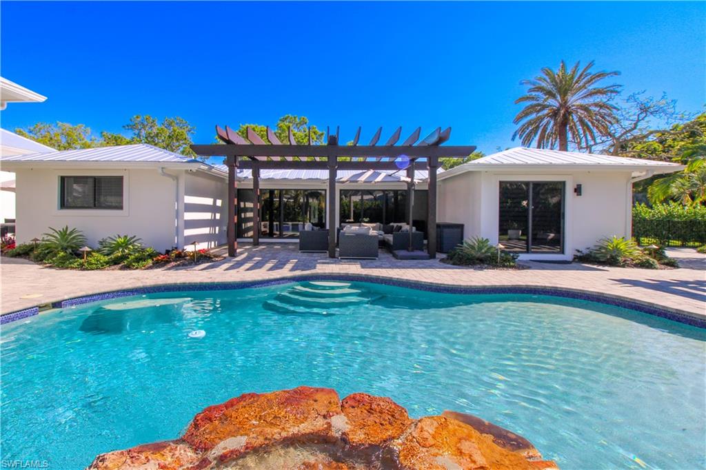 COQUINA SANDS - Residential Lease