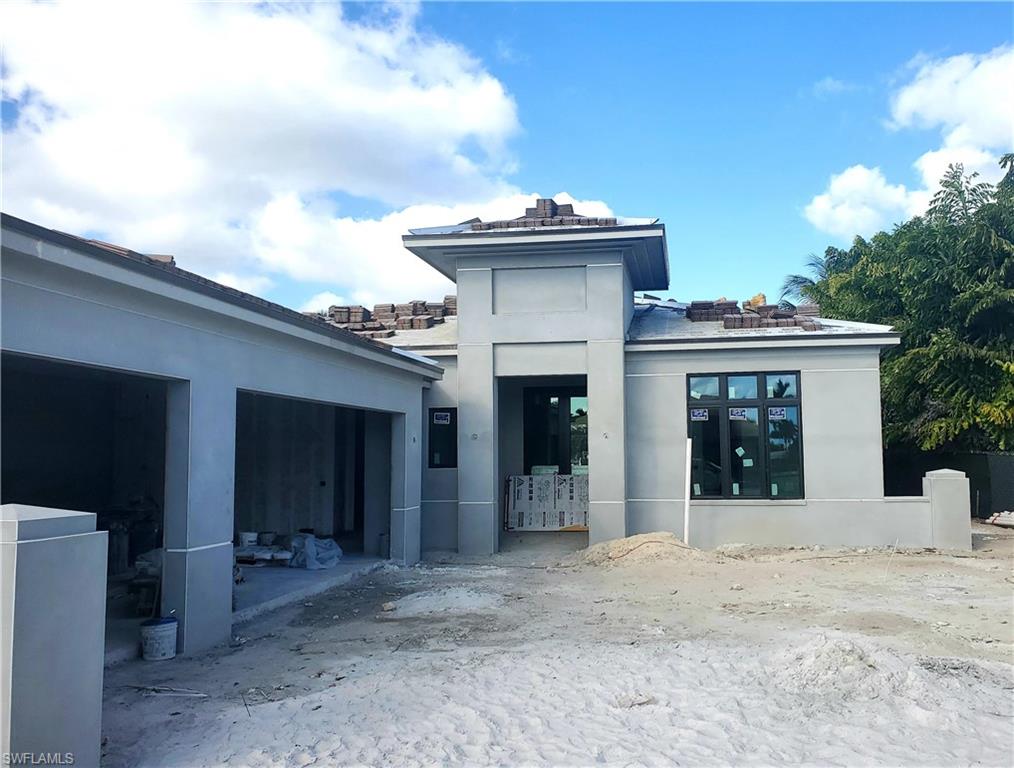 LUCARNO - Residential