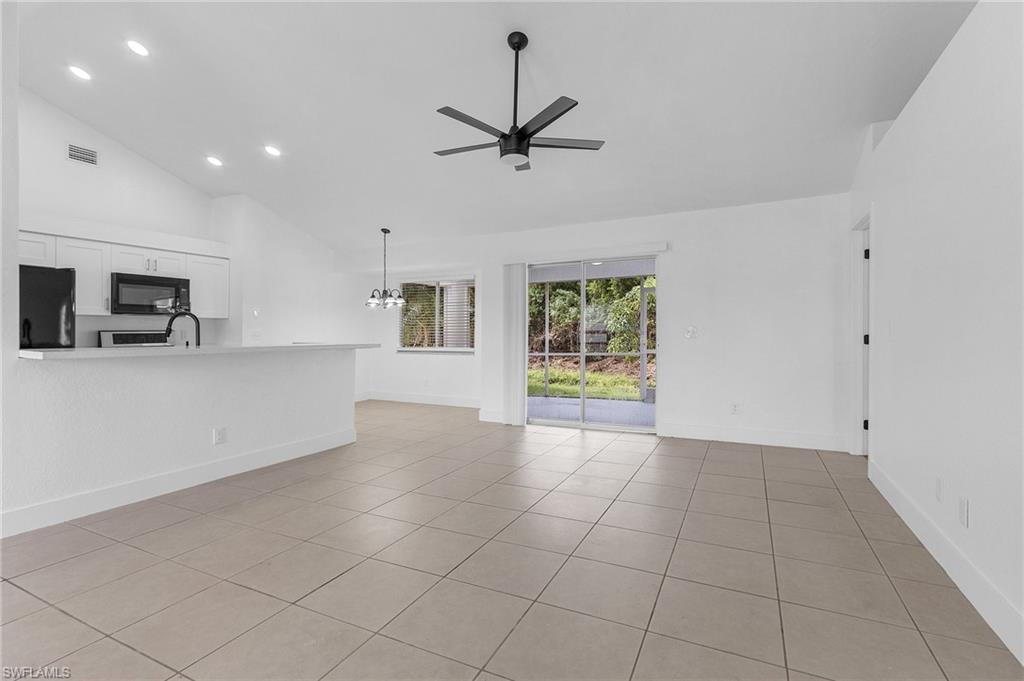 SAN CARLOS PARK - Residential