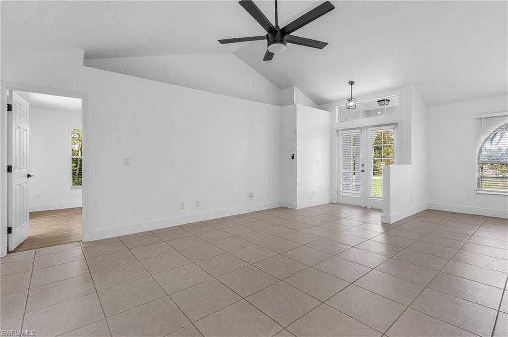 SAN CARLOS PARK - Residential