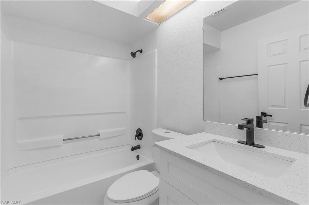 SAN CARLOS PARK - Residential