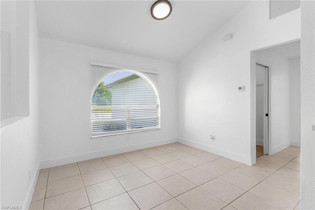 SAN CARLOS PARK - Residential