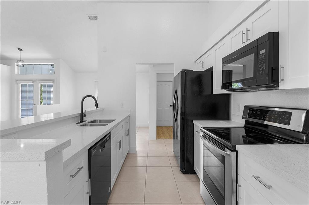 SAN CARLOS PARK - Residential