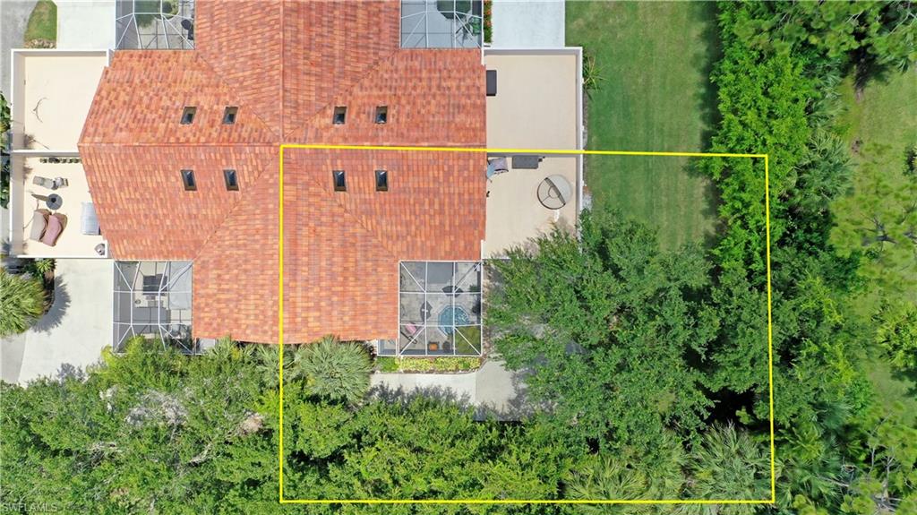 QUAIL WOODS COURTYARDS - Residential