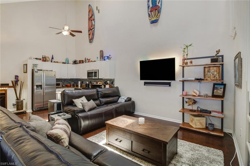 QUAIL WOODS COURTYARDS - Residential