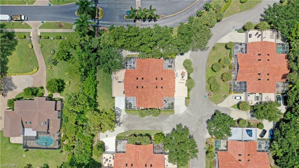 QUAIL WOODS COURTYARDS - Residential