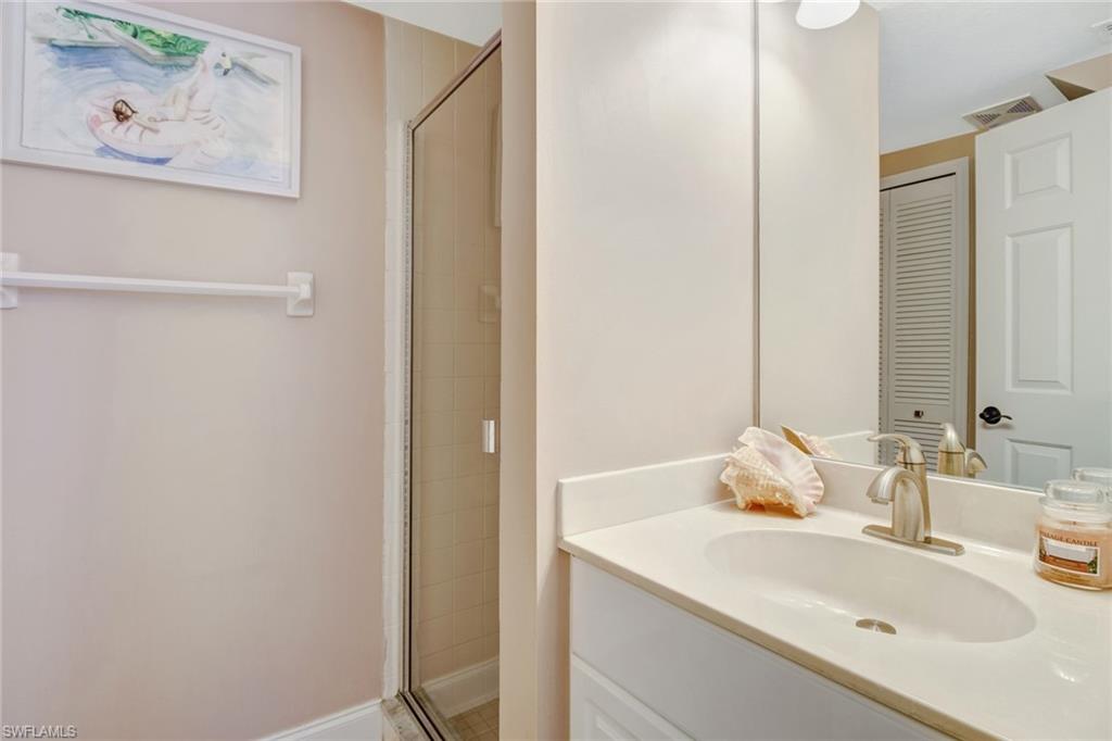 QUAIL WOODS COURTYARDS - Residential