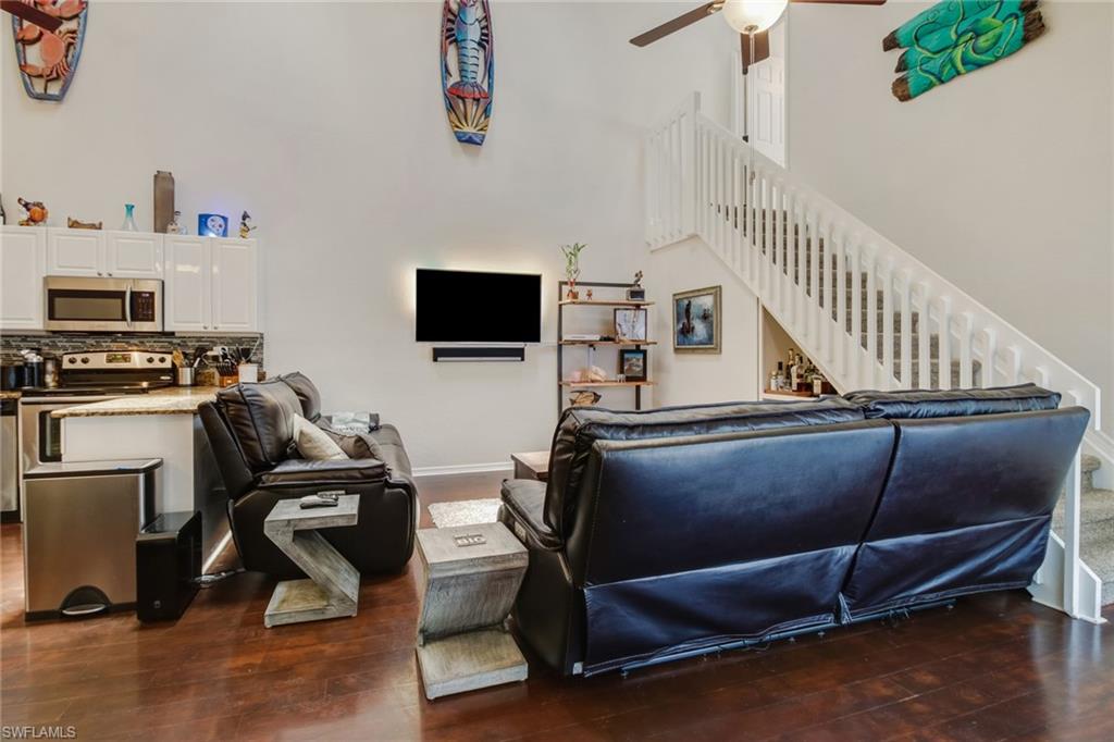 QUAIL WOODS COURTYARDS - Residential