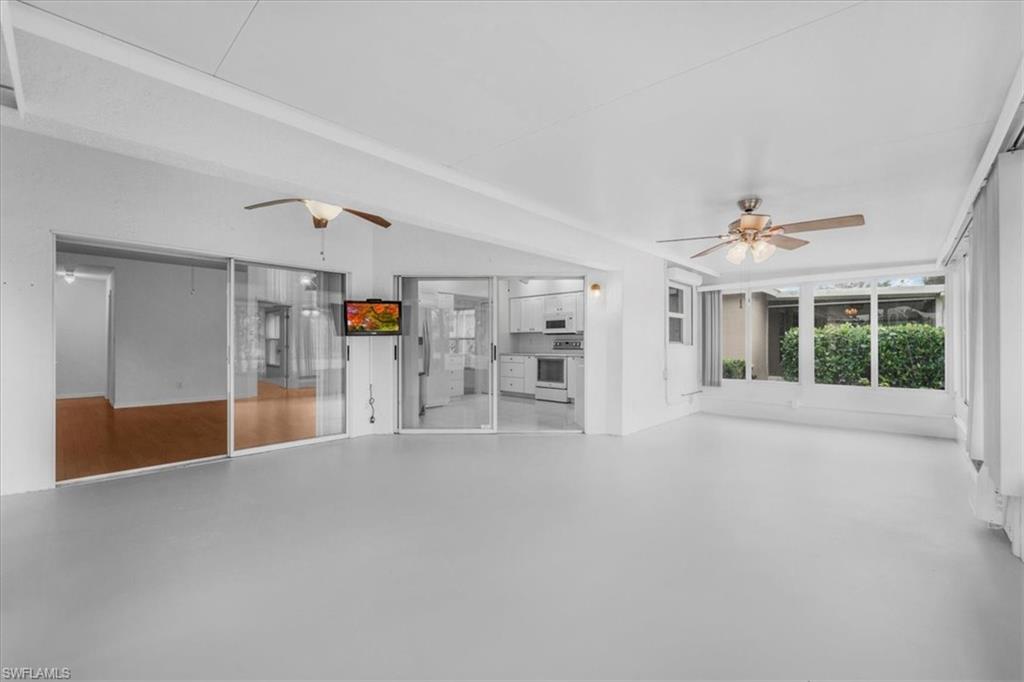 VILLAGES AT COUNTRY CREEK - Residential