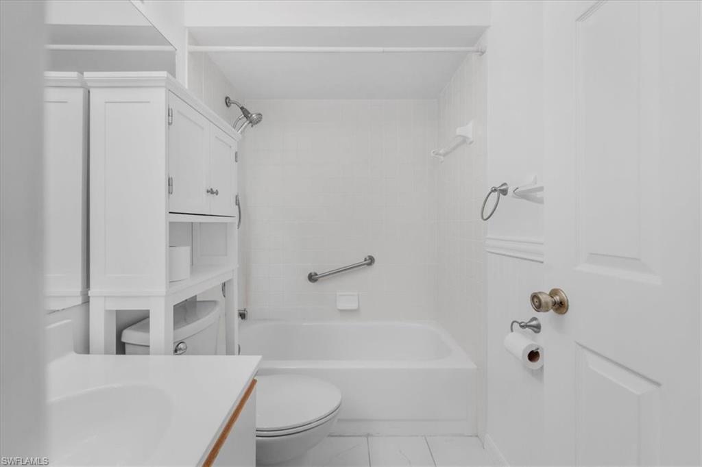 VILLAGES AT COUNTRY CREEK - Residential