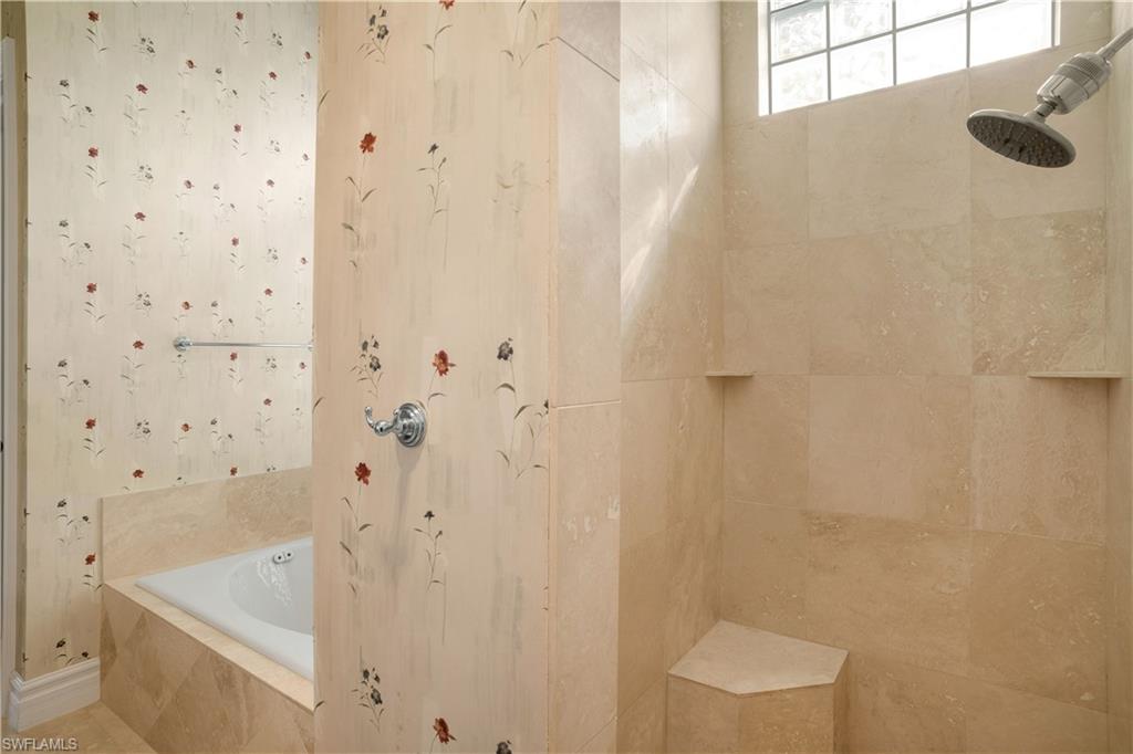 AQUALANE SHORES - Residential