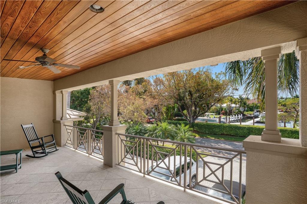 AQUALANE SHORES - Residential