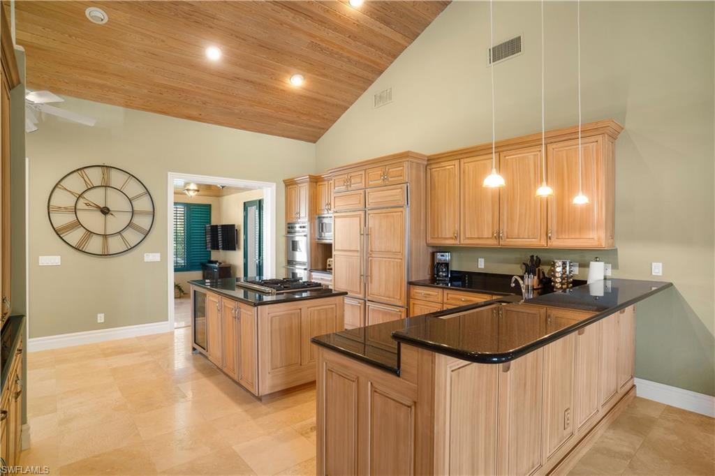 AQUALANE SHORES - Residential