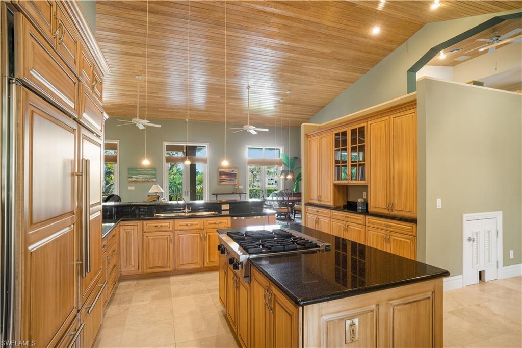 AQUALANE SHORES - Residential