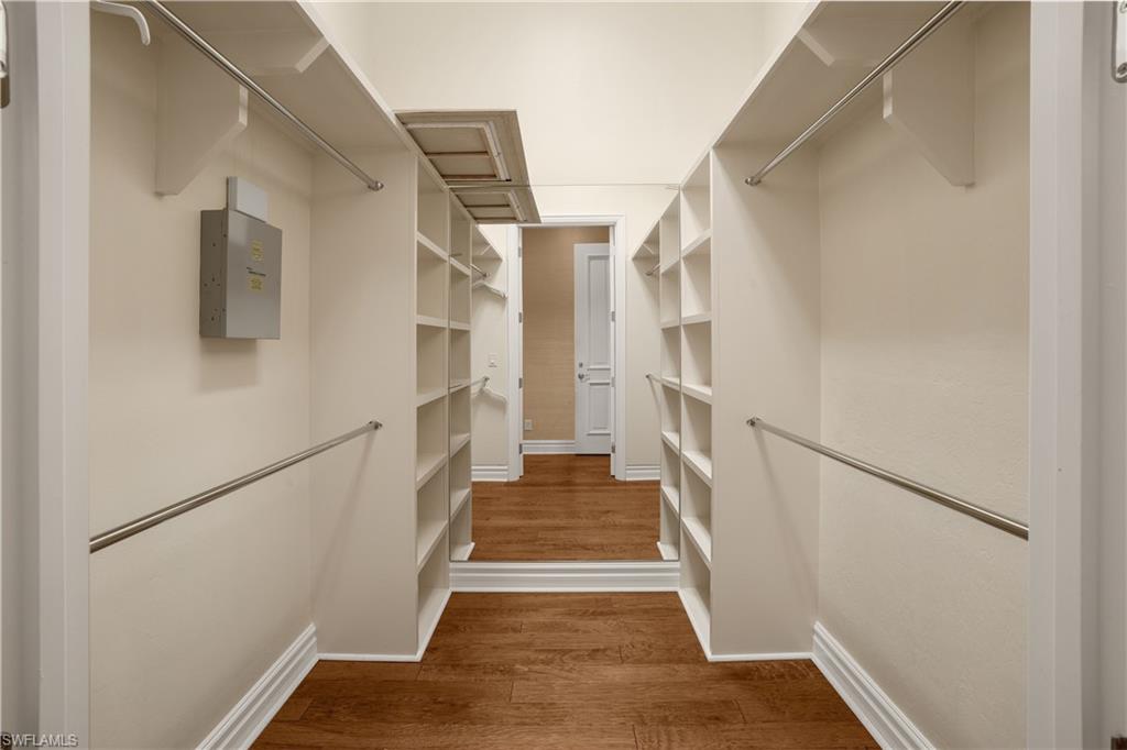 AQUALANE SHORES - Residential